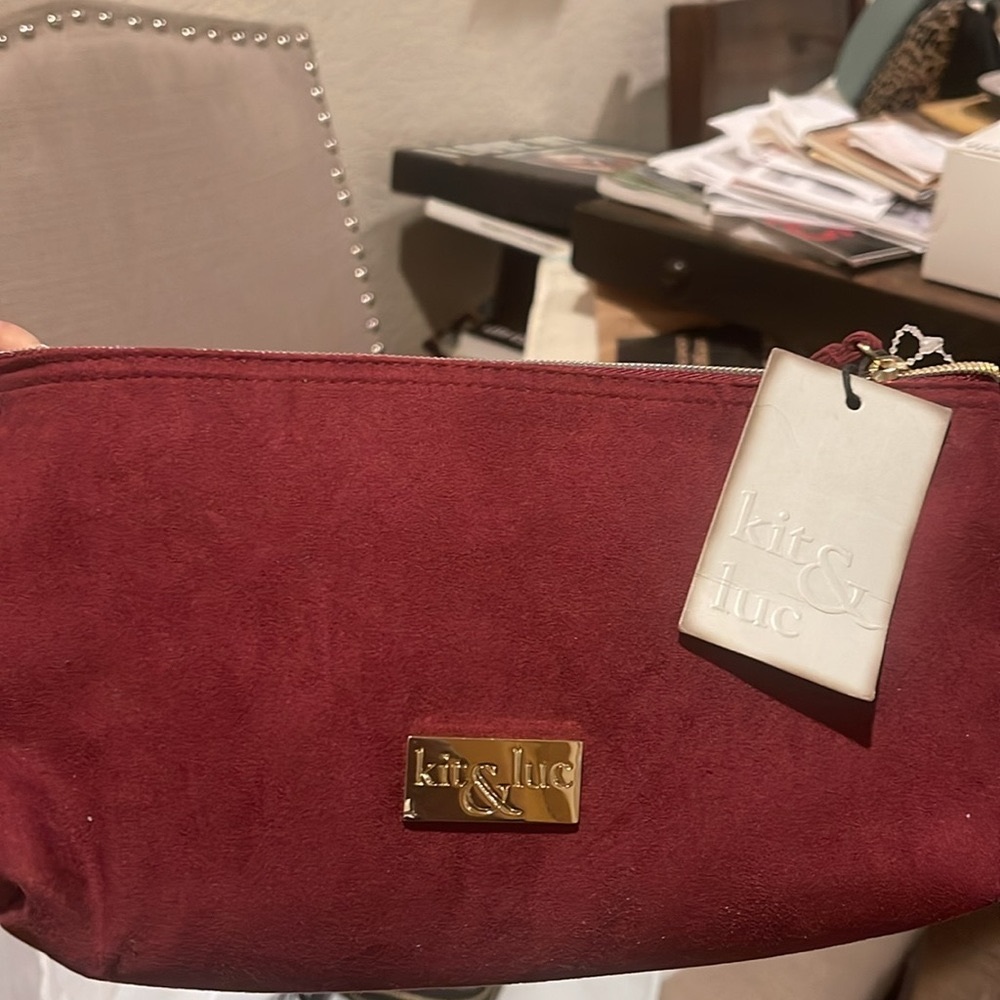 NWT NWOT EUC FASHION BAGS PICK 1 BAG or WALLET $25 per bag/clutch per wallet. - Picture 3 of 17